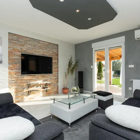 Six Brothers By Interhome